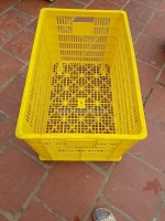 Giá sóng nhựa 5 bánh xe ng hàng công nghiệp - ms thanh 0913 819 238