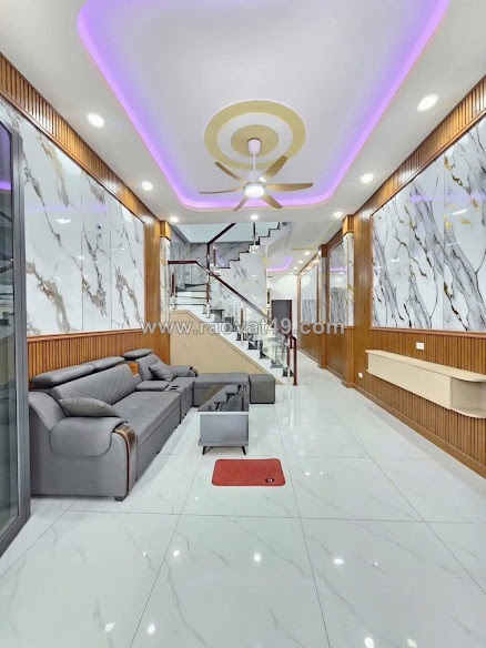 Bán nhà 1 trệt 1 lầu gần siêu thi bigc nay go dĩ an