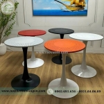 Bàn cafe mặt nhựa chân sắt