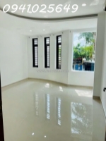 Bán căn nhà 3 lầu dt 50m2 mặt tiền kinh doanh, đường lã xuân oai, phường long