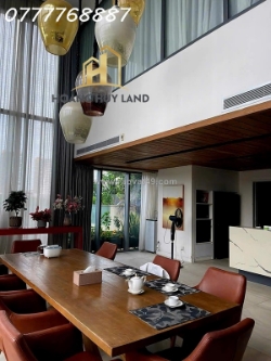 Bán ch 750m2 có hồ bơi sân vườn cao cấp, đảo kim cương quận 2