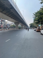 Bán gấp nhà mặt phố minh khai, vỉa hè to rộng ,oto đỗ cửa .dt41m2-5t. cho thuê