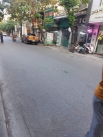 Bán nhà 3 tầng mặt phố lê đại hành, kinh doanh, gần công viên, dt 82m, giá 7,6