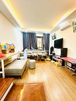 Bán nhà gần nguyễn thị minh khai quận 3 -  40m4 – 5 tầng – chỉ 8 tỷ.