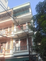 Bán nhà lạc long quân gần hồ tây 52m2 4 tầng 7.95 tỷ (152 triệu/1m2) lô góc ở