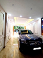 Bán nhà phân lô ô tô vào nhà - phố giải phóng, 7 tầng thang máy, mt 4m, dt 43m²