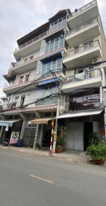 Bán nhà phố đẹp - khu trung tâm quận 12