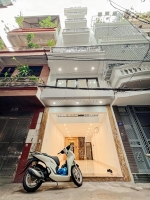 Bán nhà phố hoàng văn thái, ngõ ô tô, khu dân trí cao, kinh doanh ,40m ,mt 3,7m