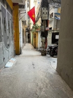 Bán nhà tôn đức thắng giá 5.20 tỷ, diện tích 30m2, 3 tầng, mặt tiền 4.59m