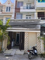 **cần bán nhà mới, giá tốt, gần chợ osin và sân bay cũ, đường ô tô rộng**  nha