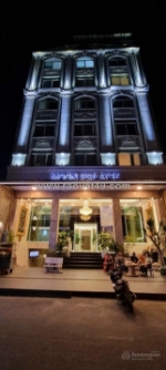Cần bán - tòa nhà chdv moon palace q. 7