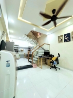 Chi 2,25 ty có nhà trung tâm thành phố - vào ở ngay