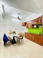 Chính chủ cần bán nhà thượng thanh- long biên, diện tích 43m, 4 tầng. tặng full