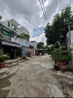 Đất đường thông ô tô, kpl. long trường q9, ngang 4.2m, giá 2tỷ400 tl