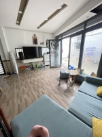 Hiểm, nhà 3 mặt kiệt huỳnh ngọc huệ, ngang 5m nở hậu, 3 tầng 3pn, hơn 3 tỷ xíu.