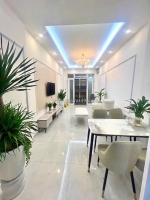 Hoàng hoa thám 15.5 tỷ ba đình. diện tích 45 mét vuông. mặt tiền 5 mét. nhà xây