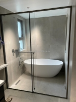 Lắp đặt cung cấp phòng tắm kính trọn gói