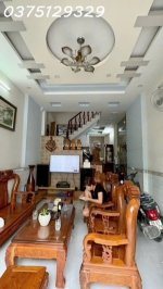 Mt đường nhự 12m,có lề, 95m, ngang 4.2m, 3 tầng đẹp lung linh, tặng full nội