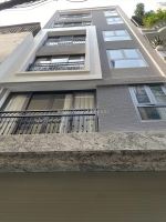 Nguyễn ngọc vũ nhà đẹp ở luôn ,dt 52m x 5 tầng ,mt 5m chỉ 11 tỷ oto đỗ cửa