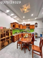 Nhà đẹp ở ngay, 115m2, ngang 5m,  4 tầng, 4 phòng ngủ, đường 7m,