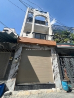 Nhà hẻm 6m thông tứ tung tại phú thạnh quận tân phú.