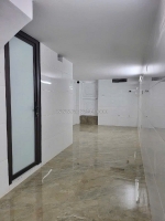 Nhà mặt phố vạn phúc kinh doanh ô tô vỉa hè 45m2 xây 4 tầng 3m mặt giá 15.6 tỷ