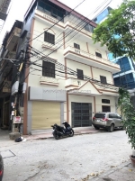 Nhà mt 16m, lô góc 3 mặt ngõ- 3 mặt thoáng- vỉa hè- trước nhà 2 oto tải tránh