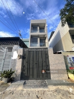 Nhà phạm văn đồng hẻm xe hơi, giá 5,1 , 52m2, 3pn, 3wc, mặt tiền 4m