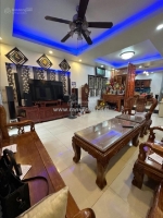 Nhà quốc lộ 13 ở luôn, 3pn, kcbt, 88m2, hxh, cạnh kđt vạn phúc