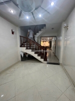 Nhà trần duy hưng 55m2 x 5 tầng, cách ô tô 20m, ngõ thông thoáng.