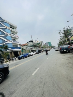 Phân lô phố thịnh liệt - sát quận ủy hoàng mai - nhà 6 tầng xây mới coong -