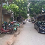 Siêu phẩm phân lô vỉa hè ô tô tránh-đỗ tại mặt chợ kd sầm uất 4 tầng , mặt tiền