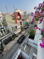 Thoại ngọc hầu, tân phú, hẻm thông 8m, thẳng 1 trục, 4mxm - 3 tầng đẹp - 7.5