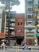 Bán mặt tiền đường trần hưng đạo - quận 1 - 82 m2