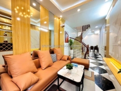 Bán nhà 37m², 5 tầng, 8 phòng full nội thất, 6.3 tỷ, trương định sổ riêng