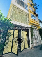 Bán nhà 5 tầng cầu giấy, 35m2, ô tô đỗ cổng. 6,5 tỷ