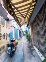 Bán nhà gần hxh,3 phòng ngủ, 4x10m, sát khu himlam quận 7.