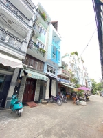 Bán nhà gần ngay tt quận 1, đường xe hơi 5 tầng căn góc kinh doanh rất vip