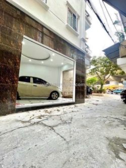 Bán nhà giải phóng 38m 5 tầng ngõ thông ô tô đỗ cửa vào nhà giá hơn 8 tỷ