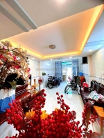 Bán nhà hoàng văn thụ, trung tâm tân bình, ngay vòng xoay lăng cha cả. 61m2 giá