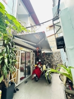 Bán nhà hxh - nguyễn kiệm, p3, phú nhuận - ngang 4m - dài 10m - 4pn - 4 tầng -