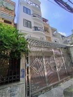 Bán nhà lạc long quân, dt 90m, mt5.2m, 6 tầng, 5p. ngủ, gara ô tô, ngõ thông,