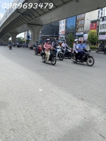 Bán nhà phố hào nam, 6 tầng thang máy, 1 nhà ra phố, nhà đẹp full nội thất xịn