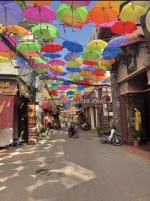 Bán nhà phố lụa hà đông dt 42m2, ngõ thông, dân xây chắc chắn, vài chục m tới ô