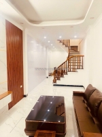 Bán nhà phố trạm - 45m2 - giá chỉ nhỉnh 6 tỷ có ô chờ thang máy
