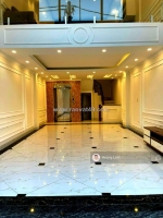 Bán nhà riêng tại đường lạc long quân, 8,2 tỷ vnd, 33 m2, 6 tầng, thang máy,