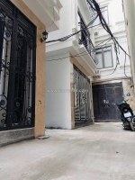 Bán nhà văn phú- hà đông, ô tô đỗ cách 40m, dt 30m2 x 4t, mt 3.25m giá 5.6 tỷ