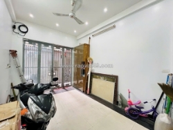 Bán rẻ nhà dân xây phố trần vỹ - cầu giấy - 47m2 x 7 tầng - khu dân trí cao