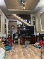 Bánh nhà quận 7 rộng 70m2 thổ cư sổ hồng đẹp, 3 tầng kiên cố vào ở ngay