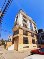 Cần bán gấp nhà 3 tầng dân xây, 45 m², chỉ có 4.x tỷ- nhà đẹp ở ngay - ngõ